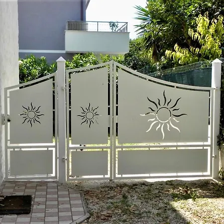 M369 - Marcelli, Nuovo Trilocale In Centro Vista Mare Appartamento *